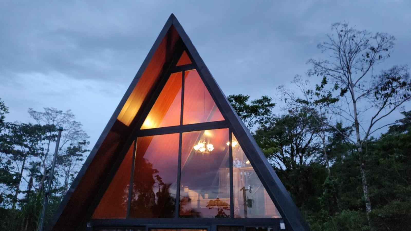 Yarumo Lodge, Rio Celeste Black Chalets บิฆากัว ภายนอก รูปภาพ