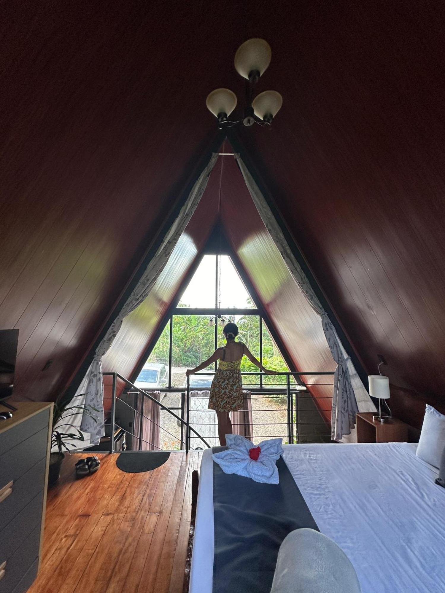 Yarumo Lodge, Rio Celeste Black Chalets บิฆากัว ภายนอก รูปภาพ